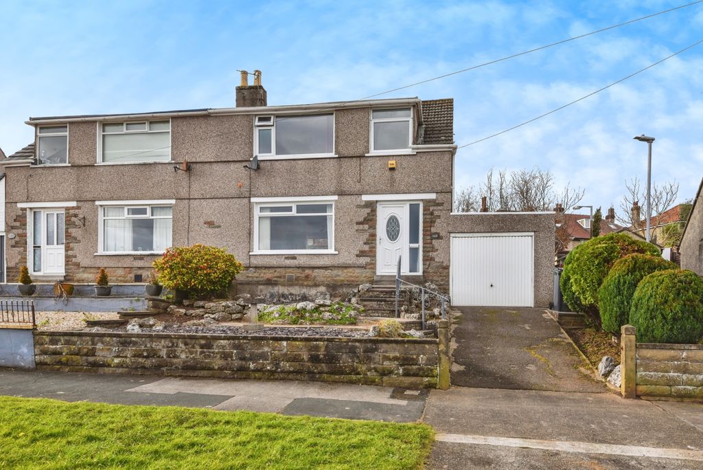 Property photo 1 of 17 Photography