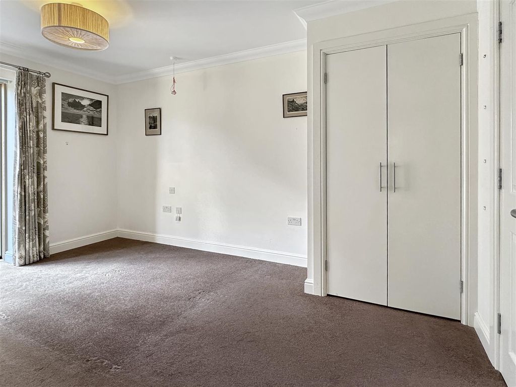 Property photo 3 of 14 Img (1).Jpg