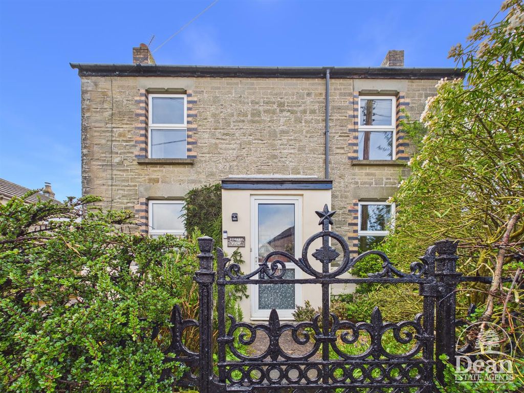 Property photo 1 of 32