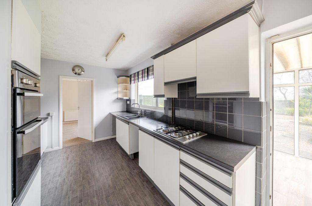 Property photo 2 of 18 1258361 (4)