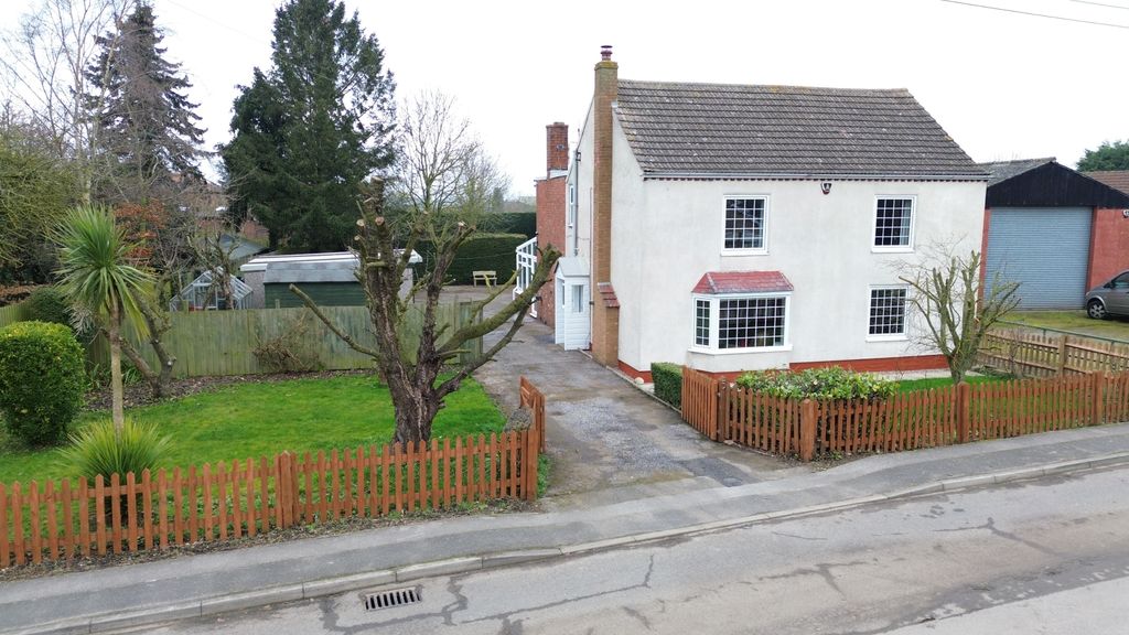 Property photo 1 of 21