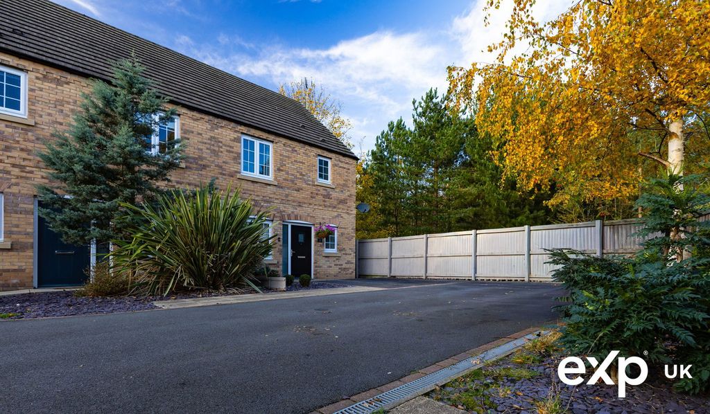 Property photo 1 of 27