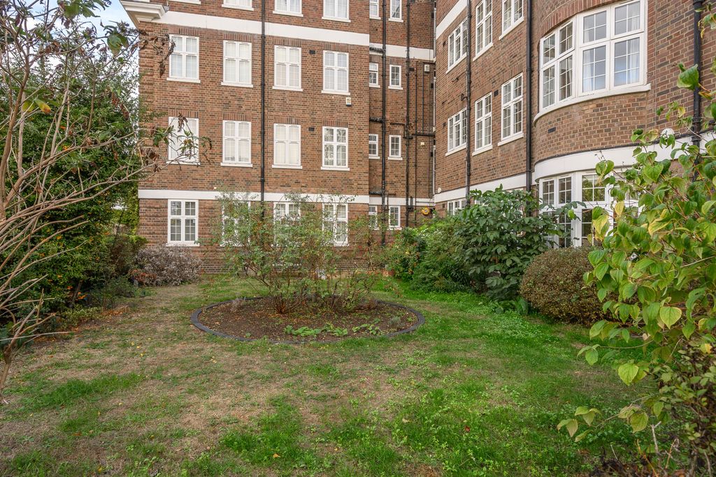 Property photo 3 of 9 Picture No. 23