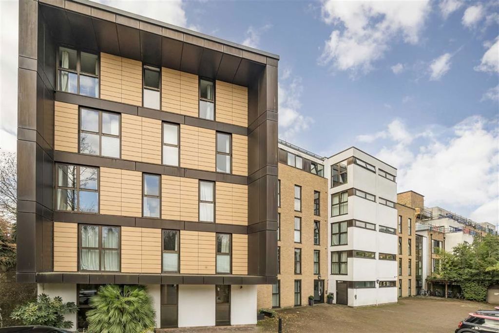 Property photo 1 of 6