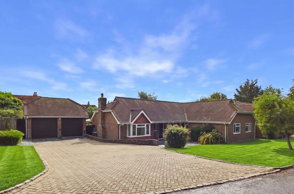 Property photo 1 of 31