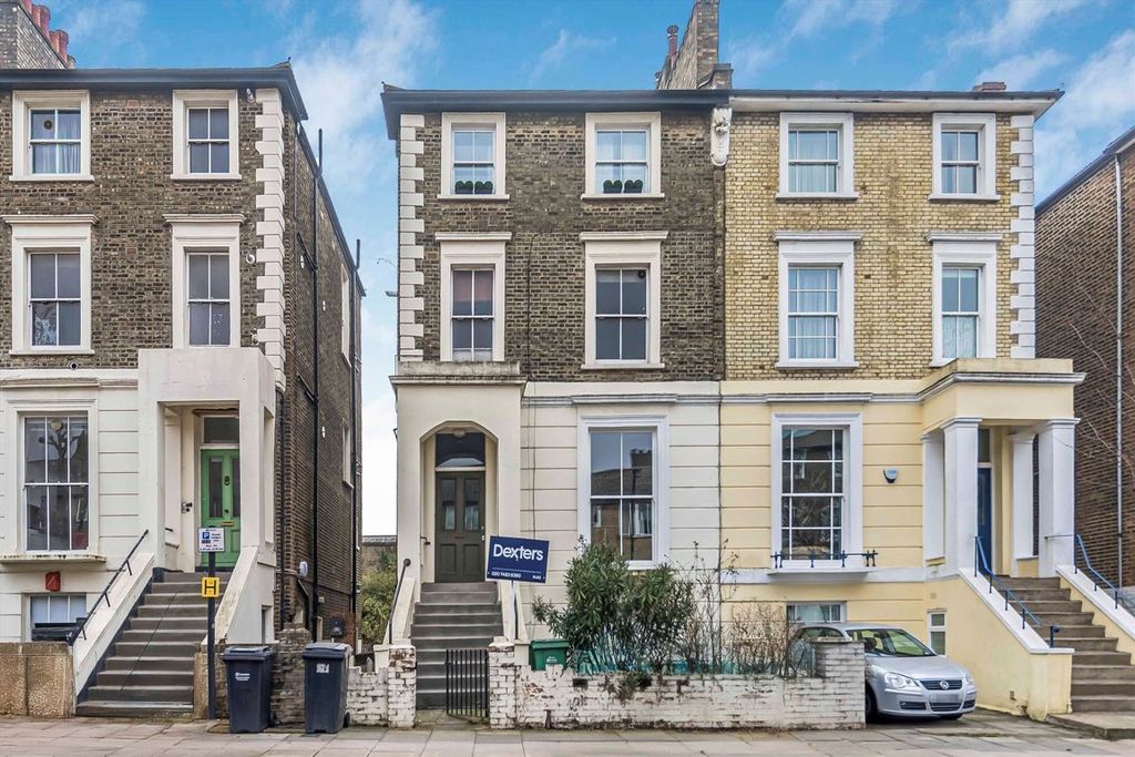 Property photo 1 of 4