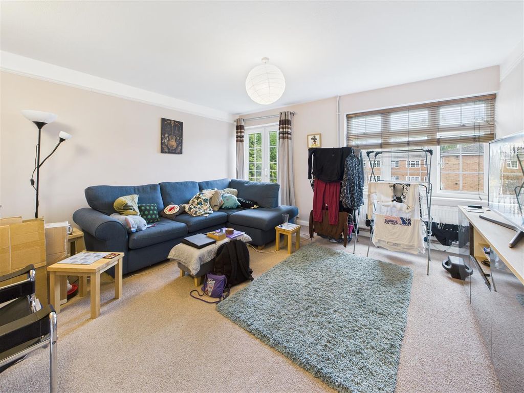 Property photo 3 of 8