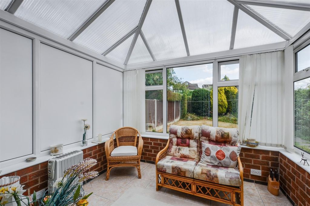 Property photo 3 of 27 Conservatory