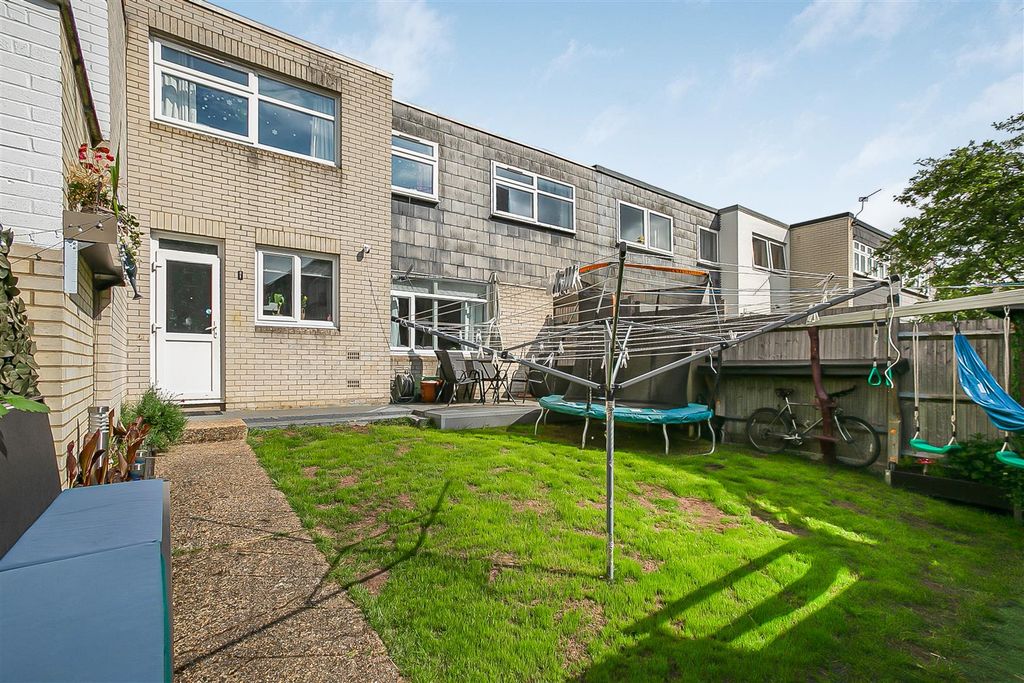 Property photo 3 of 17 3