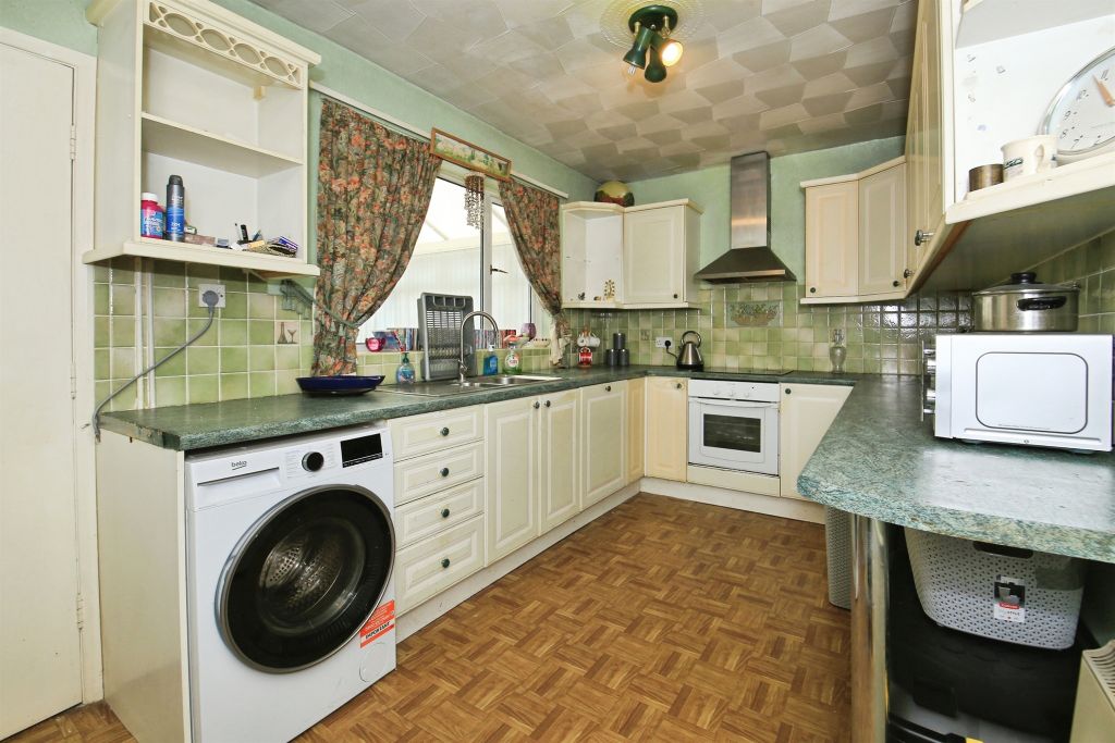 Property photo 2 of 18