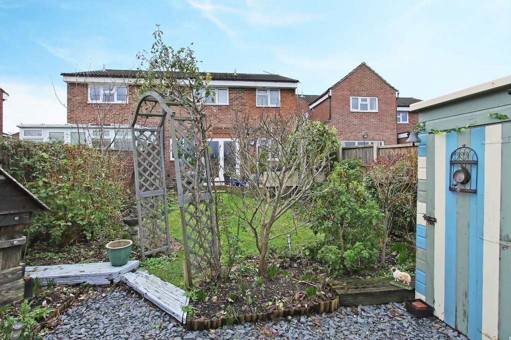 Property photo 3 of 17