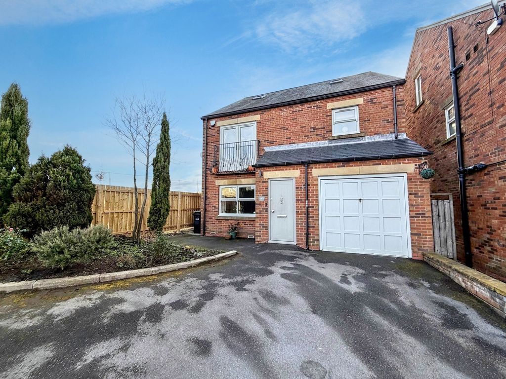 Property photo 1 of 25