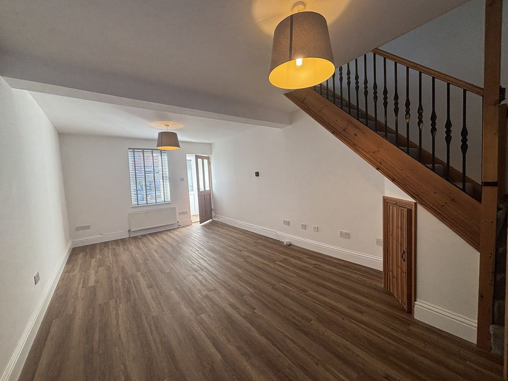 Property photo 3 of 9 Not Specified