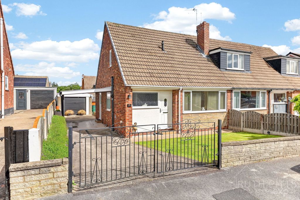 Property photo 2 of 28