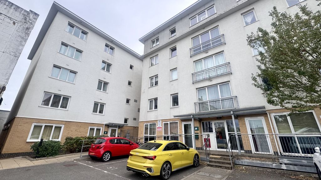 Property photo 1 of 11