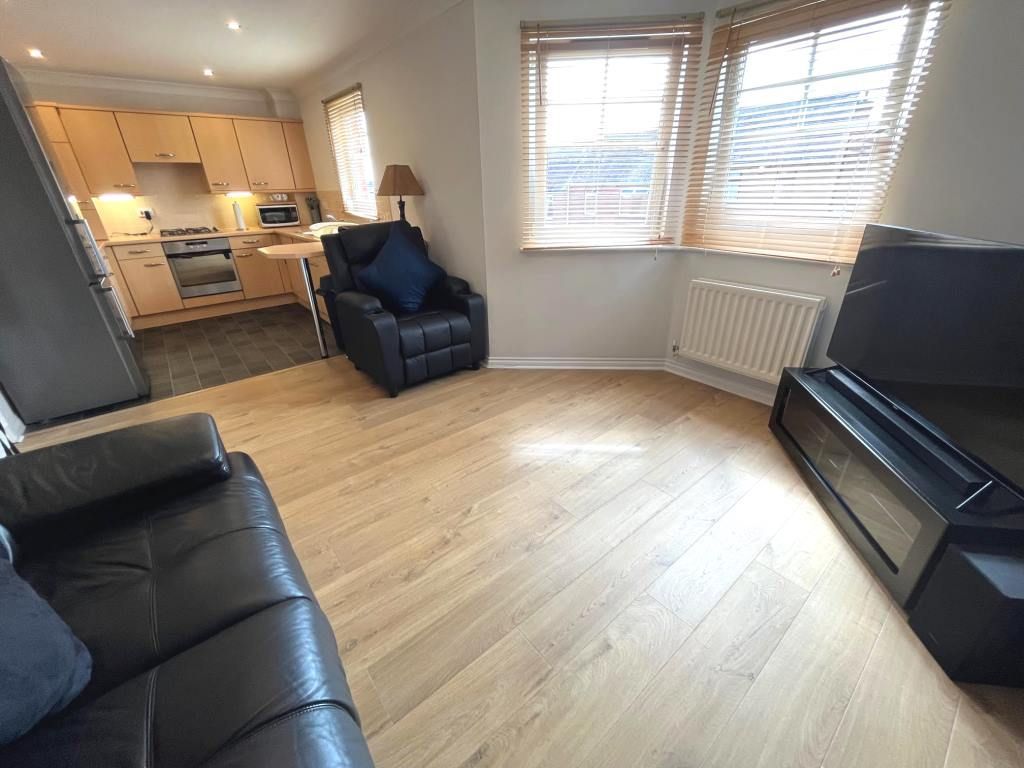 Property photo 2 of 9 Photograph 1