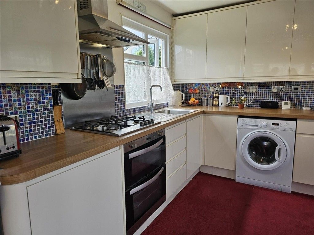 Property photo 1 of 11 Kitchen Area