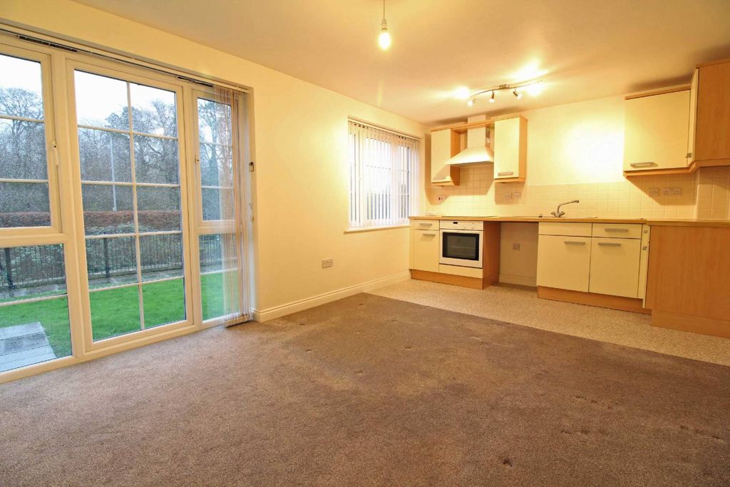 Property photo 3 of 9