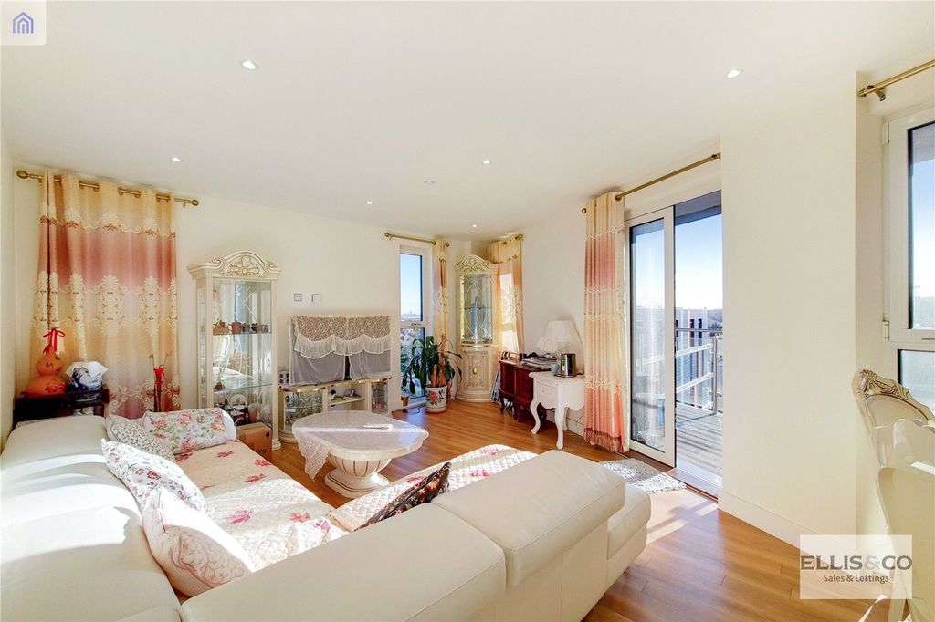 Property photo 1 of 14 Picture No. 13