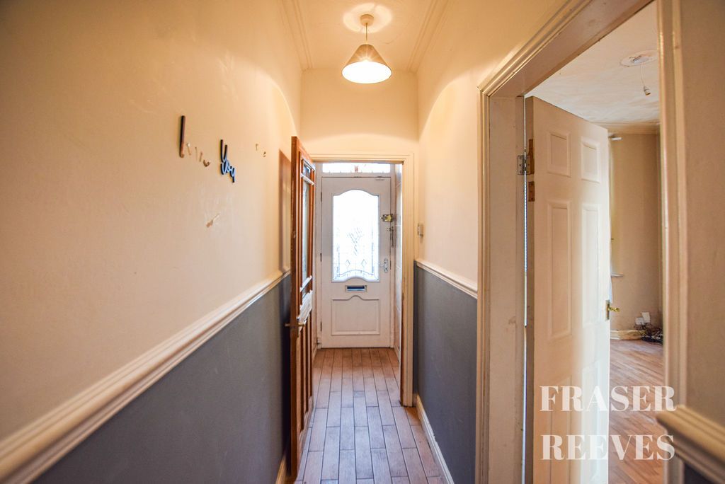 Property photo 3 of 13 Hallway