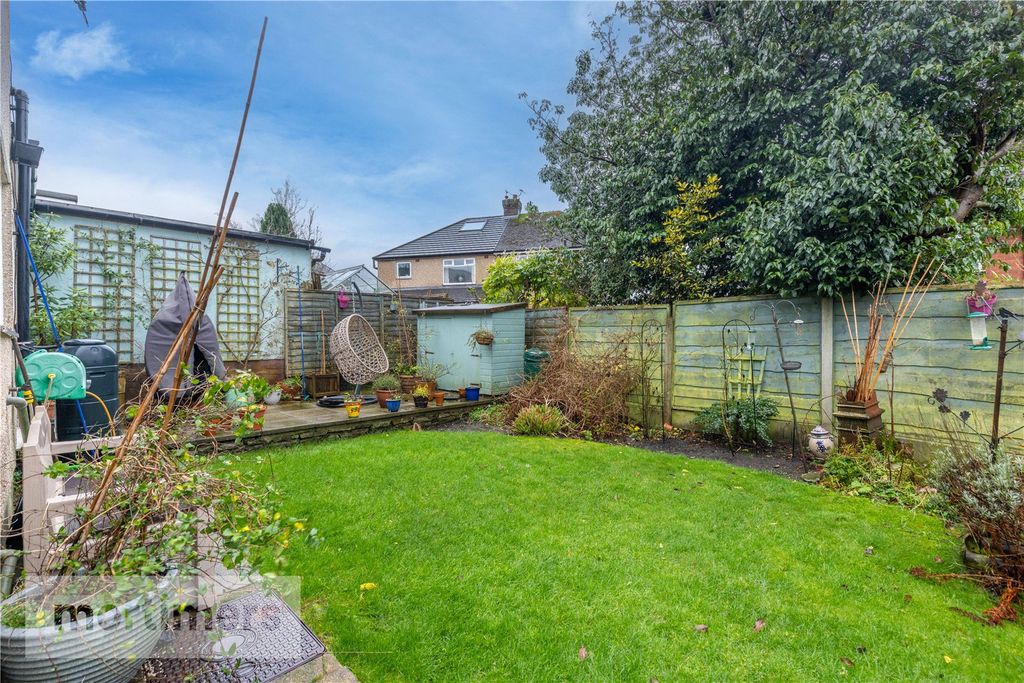 Property photo 3 of 25 Garden