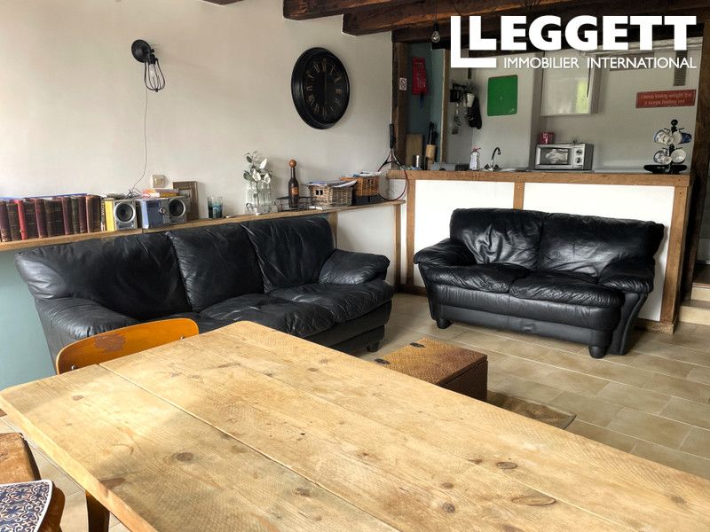 Property photo 3 of 10