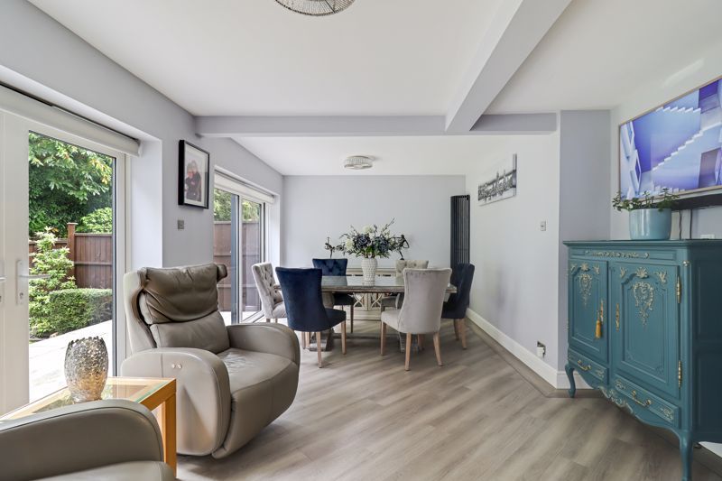 Property photo 3 of 27 Photo 6