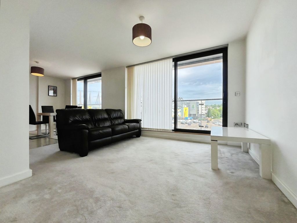 Property photo 1 of 8 Living Room