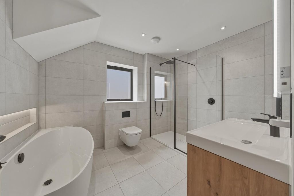 Additional image 32 of 5 bed detached house for saleMain Road, Plumtree NG12