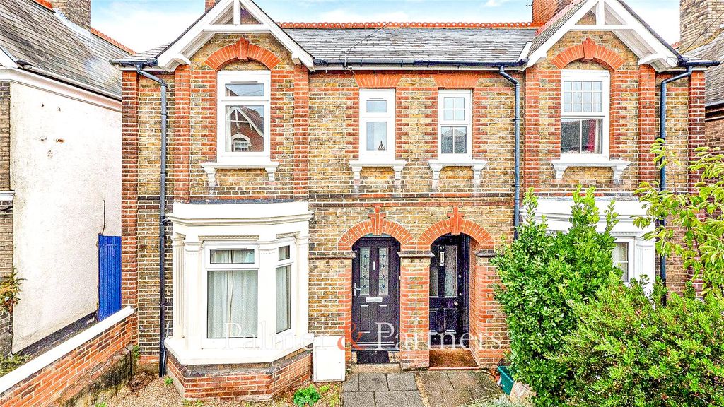 Property photo 1 of 11 External