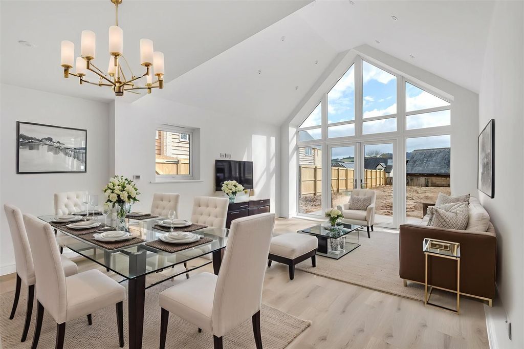 Property photo 2 of 13 Picture No. 30