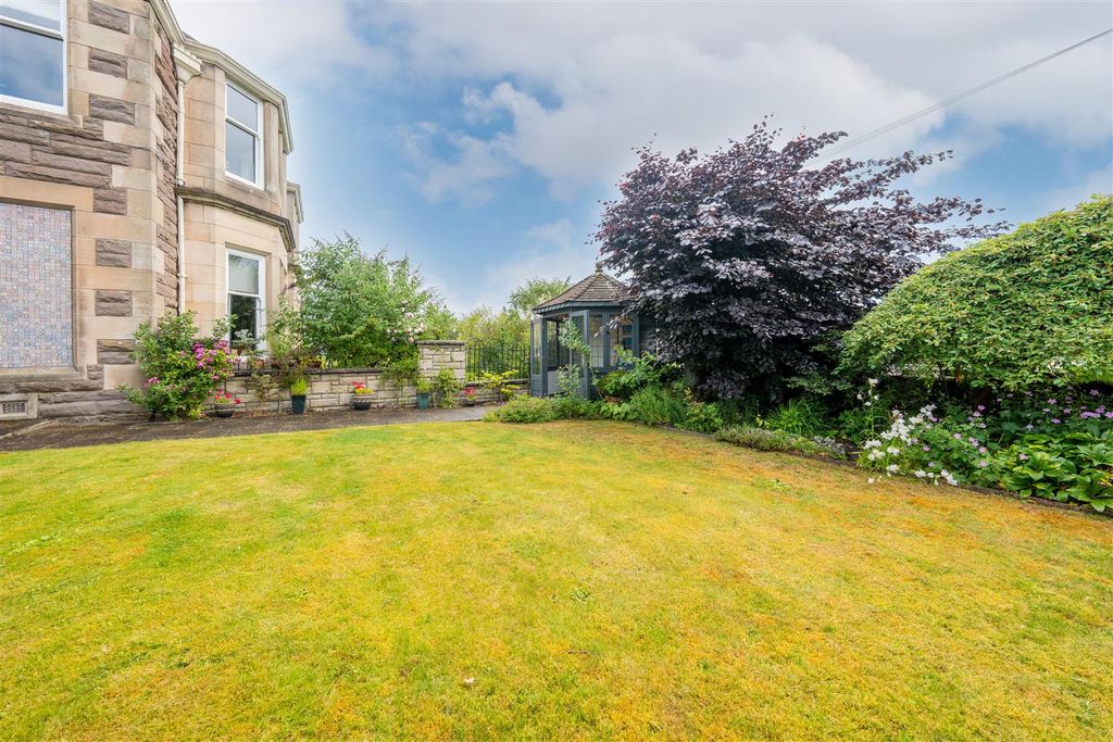 Additional image 41 of 4 bed flat for saleGlasgow Road, Perth PH2