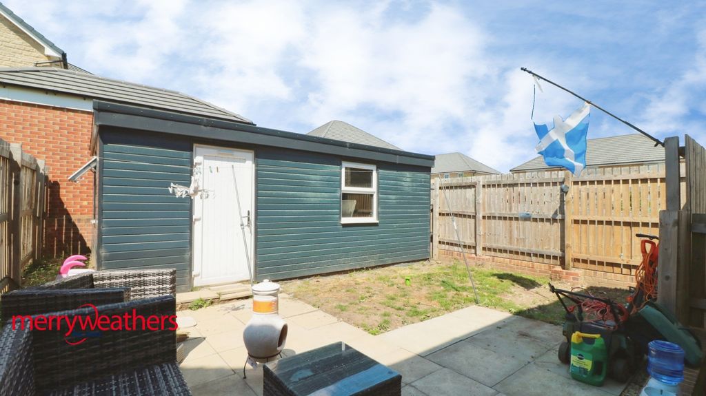 Property photo 3 of 13 External