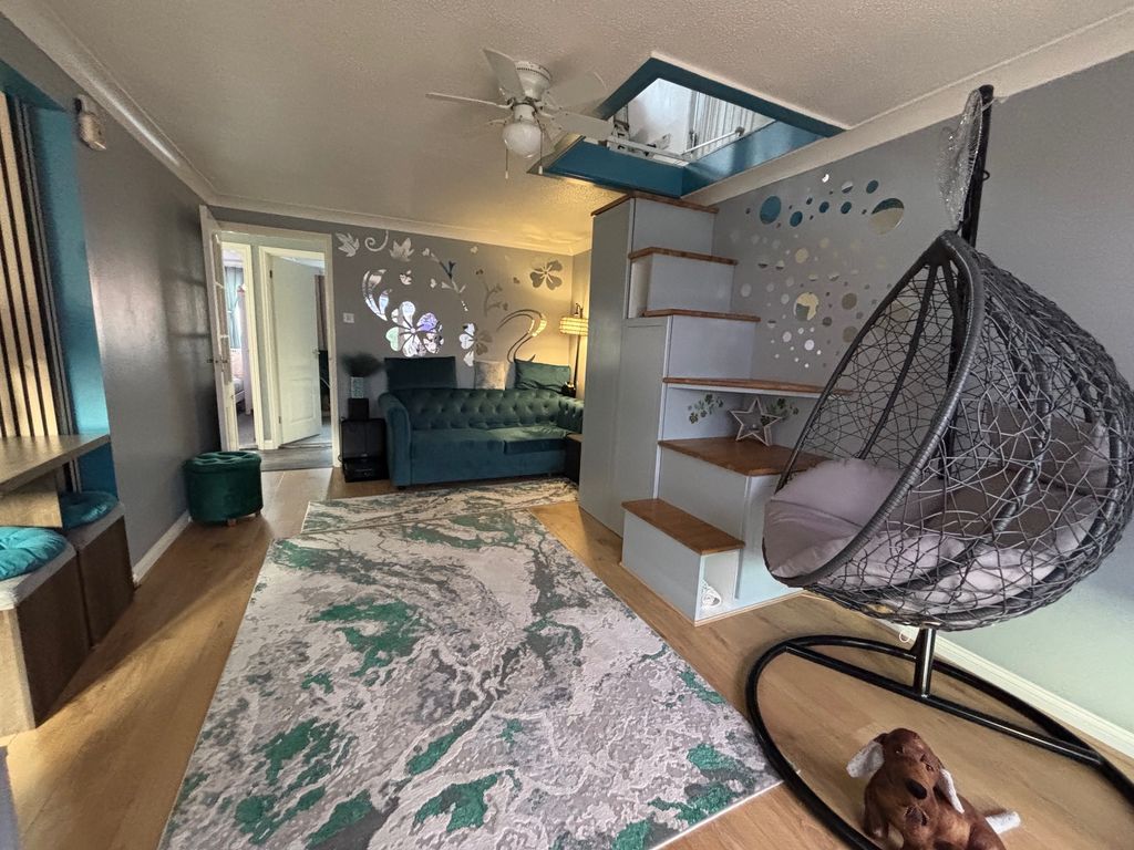 Property photo 2 of 12 Img_6987