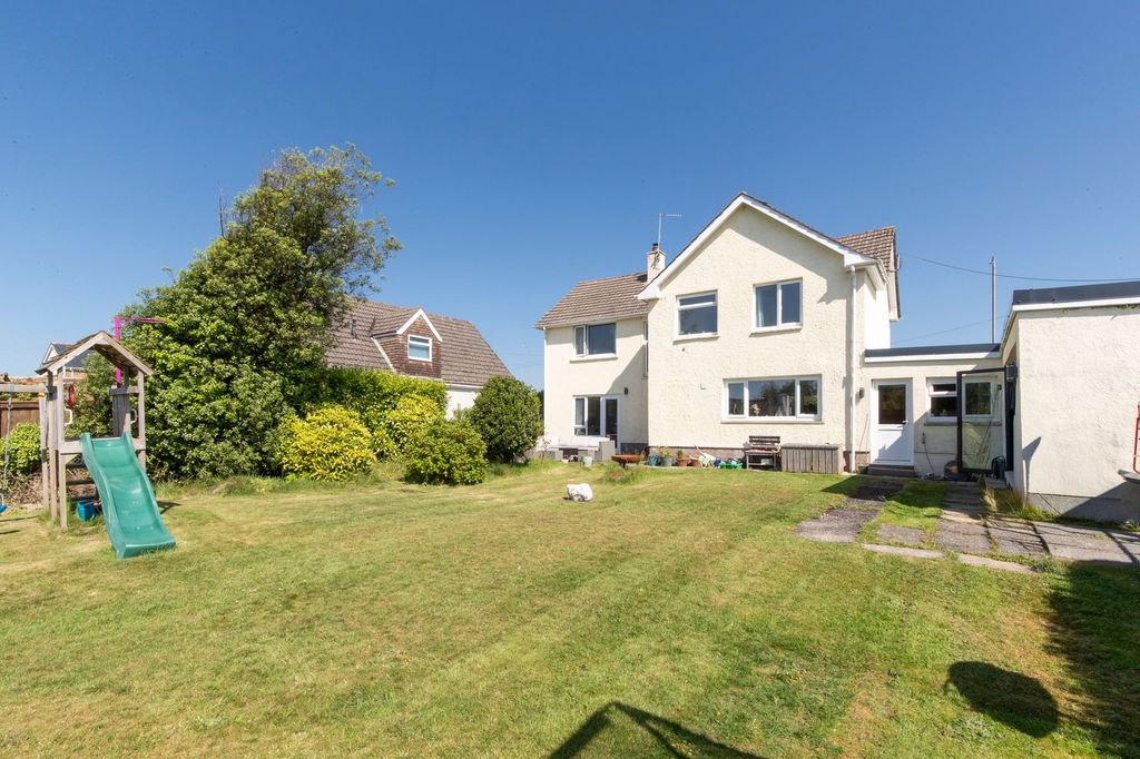 Property photo 1 of 26