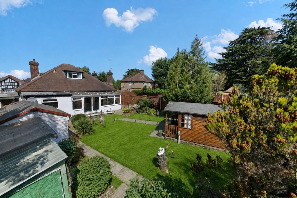 Property photo 2 of 24