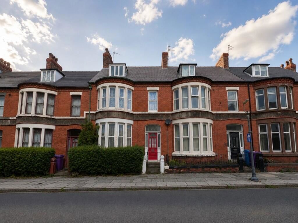 Property photo 1 of 40