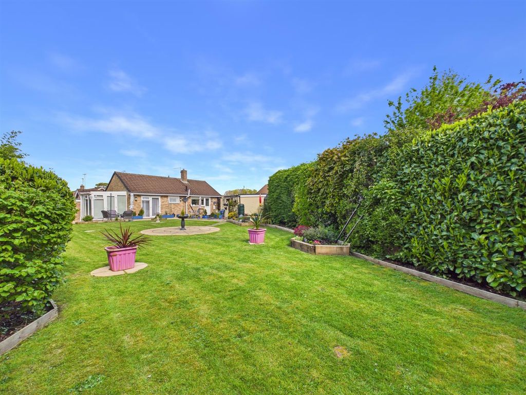 Property photo 2 of 16