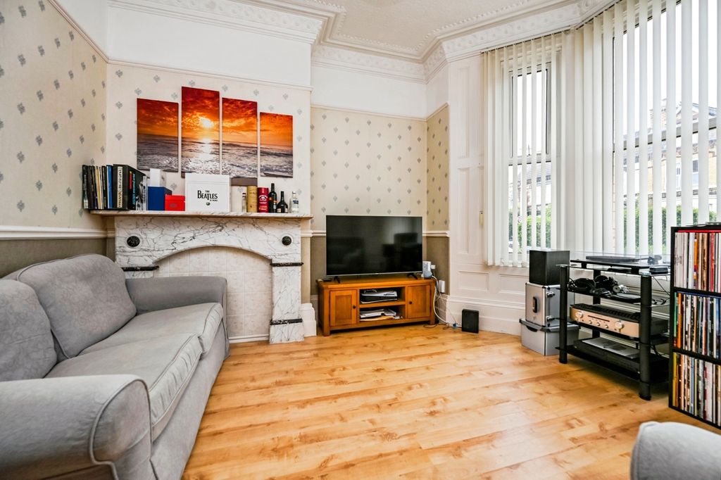 Property photo 2 of 9 Pbox-Img.Jpg