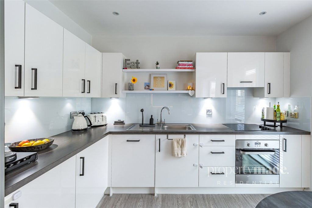 Property photo 3 of 13 Picture No. 13