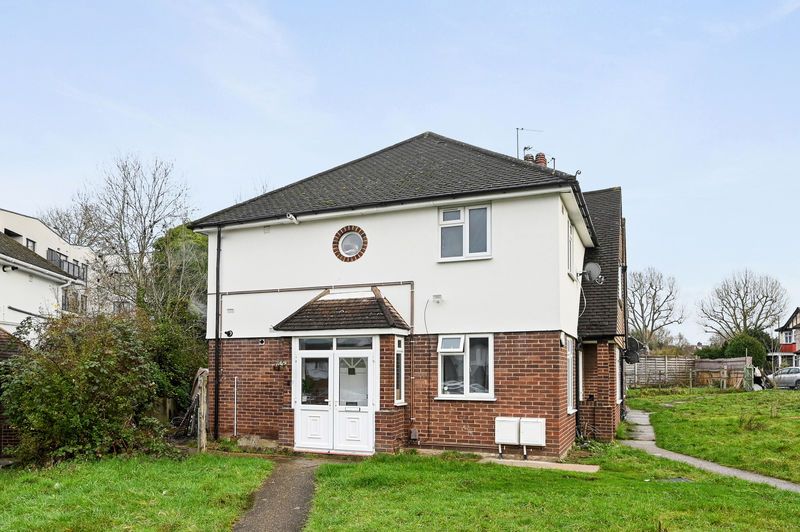 Property photo 1 of 11 Photo 6