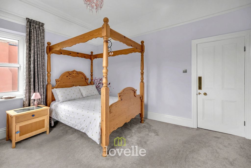 Additional image 33 of 7 bed detached house for saleAbbey Road, Grimsby DN32