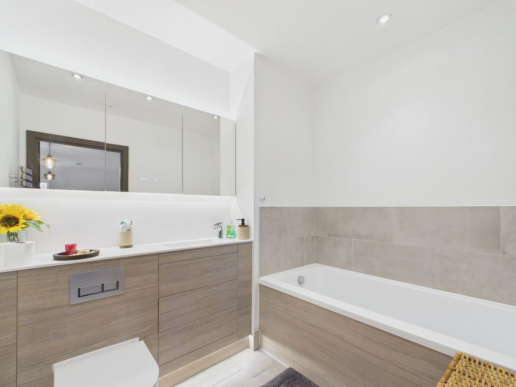Additional image 8 of 2 bed flat for saleGodfrey House, Harlow CM20