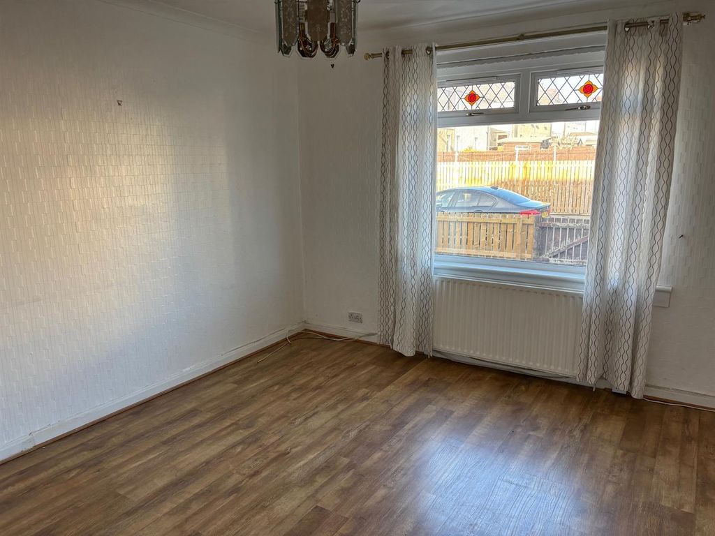 Property photo 3 of 8 6S.Jpeg