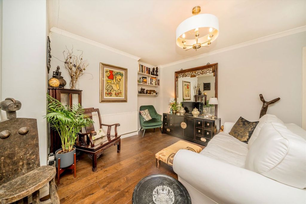 Property photo 2 of 6