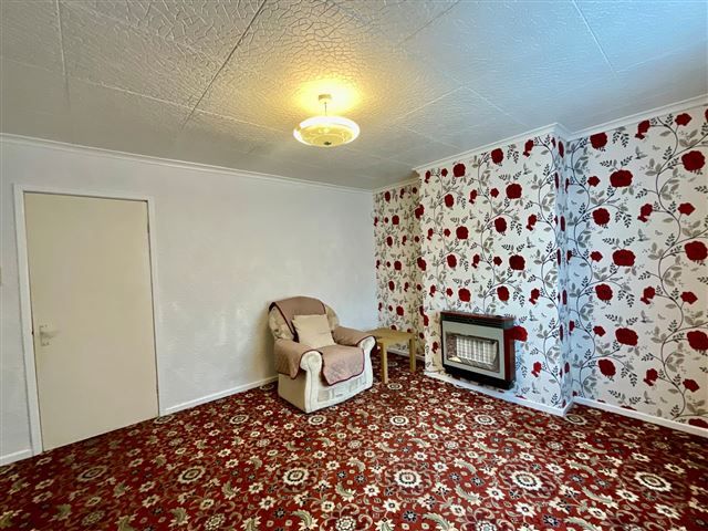 Property photo 2 of 19 Lounge