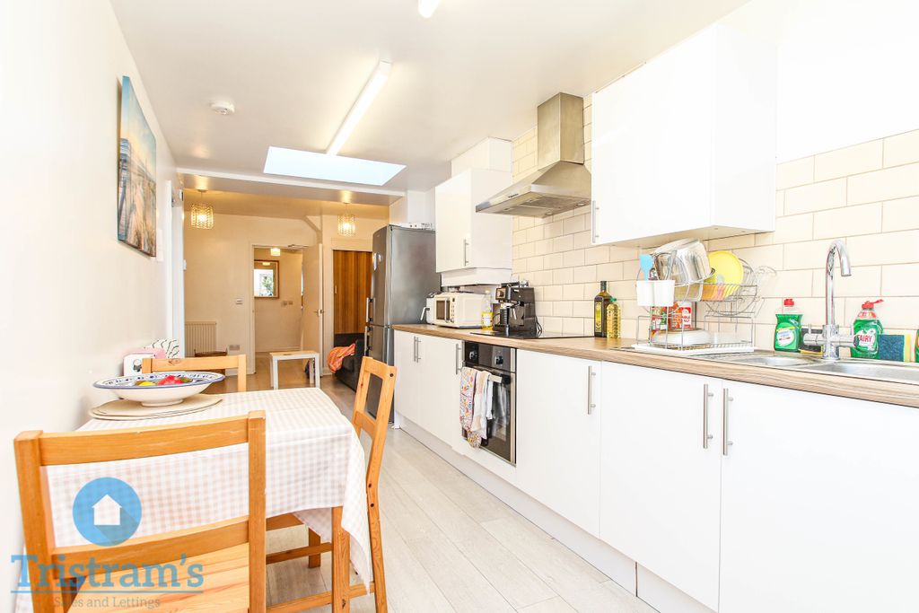 Property photo 3 of 19 Img_0770