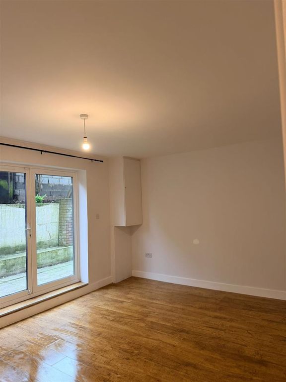 Property photo 3 of 5 Whatsapp Image 2026-04-15 At 15.10.34 (7).Jpeg