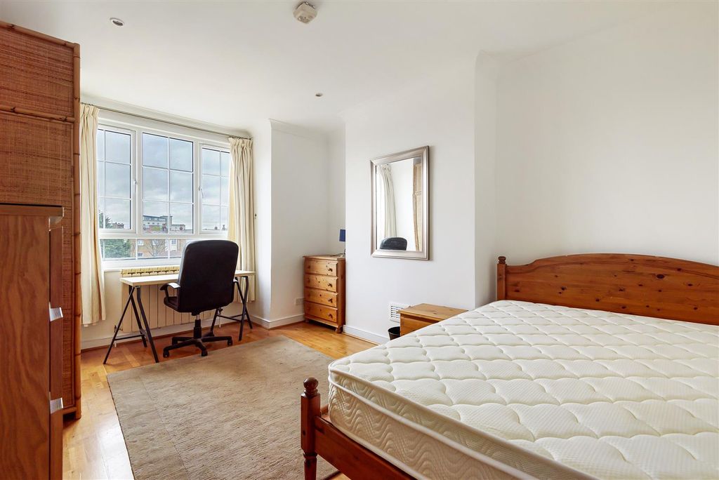 Property photo 2 of 8 19725812 (6).Jpg