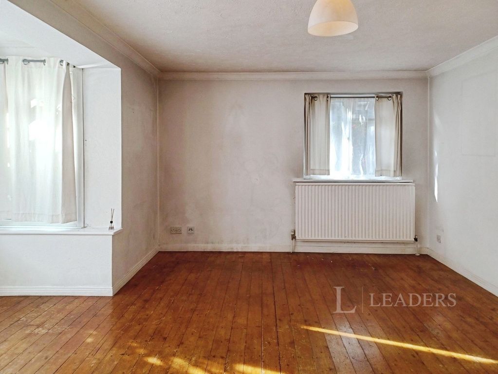 Property photo 2 of 11 Pbox-Img.Jpg